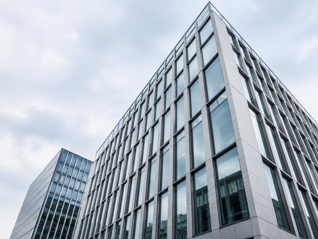 Imagen conceptual de arquitectura contemporánea de oficinas en Europa